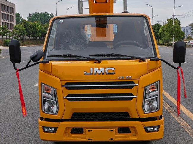 藍(lán)牌江鈴順達(dá)23米高空作業(yè)車(chē)送往浙江義烏交車(chē)